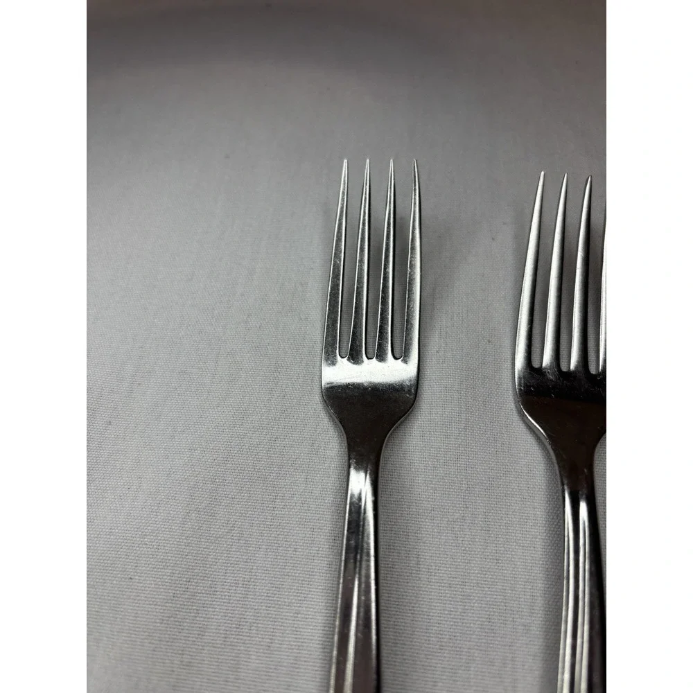 WM Rogers Stainless Steel‎ Forks Set of 2 Silver Solid Handle